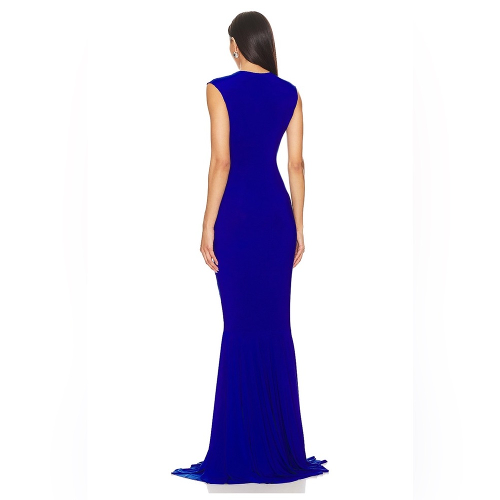 Norma Kamali Sleeveless Deep V Neck - Picture 4 of 8